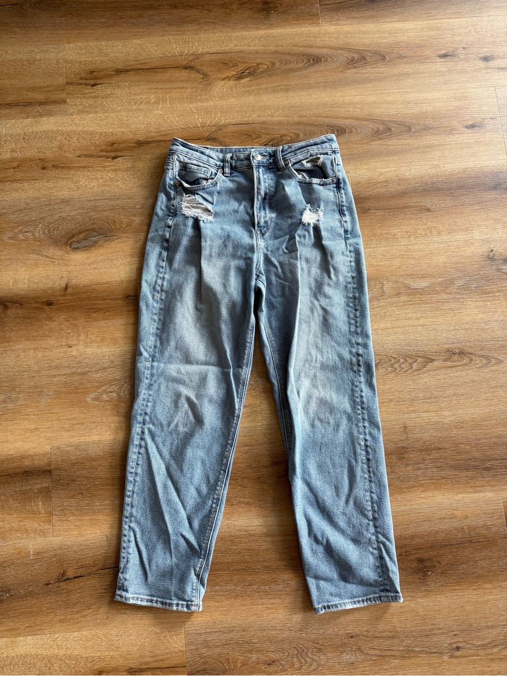 AE ripped jeans